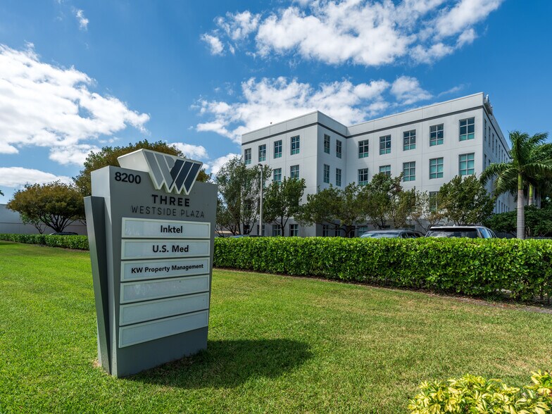 More Photos Of 8200 NW 33rd St, Doral Office For Lease