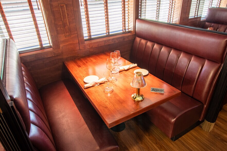 More Photos Of 638 SW 6th St, Redmond Restaurant For Sale