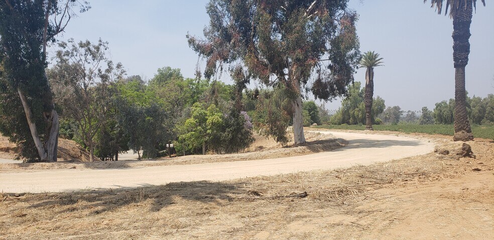 More Photos Of 1246 Washington St, Riverside Land For Lease