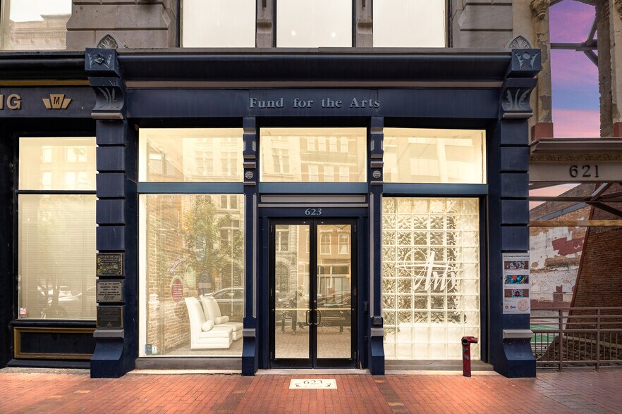 More Photos Of 623 W Main St, Louisville Office For Sale