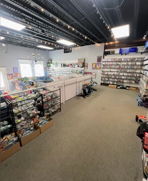 More Photos Of 32 S Freedom Blvd, Provo Storefront For Lease