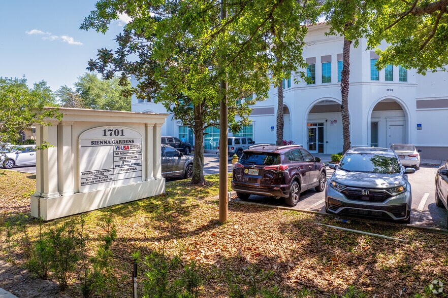 More Photos Of 1701 Park Center Dr, Orlando Office For Lease