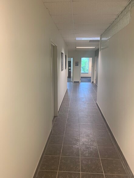 More Photos Of 4525 Rhodes Dr, Windsor Light Distribution For Lease