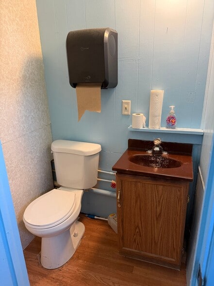 More Photos Of 19 E High St, Elizabethtown Apartments For Lease