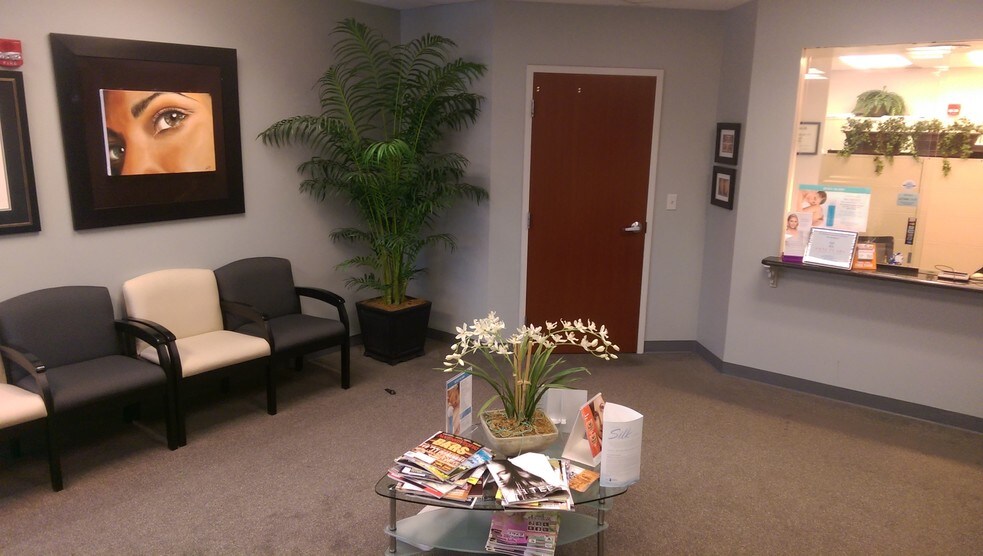 More Photos Of 1860 Town Center Dr, Reston Medical For Sale