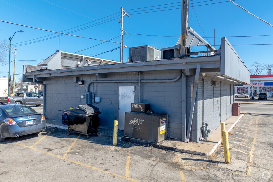 More Photos Of 345 Collins St, Joliet Fast Food For Sale