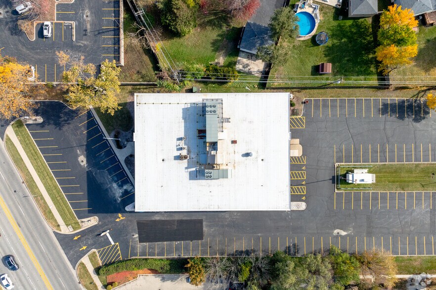 More Photos Of 2115 Butterfield Rd, Oak Brook Office For Lease