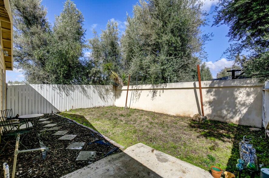 More Photos Of 2371 Mentone Ave, Mentone Apartments For Sale