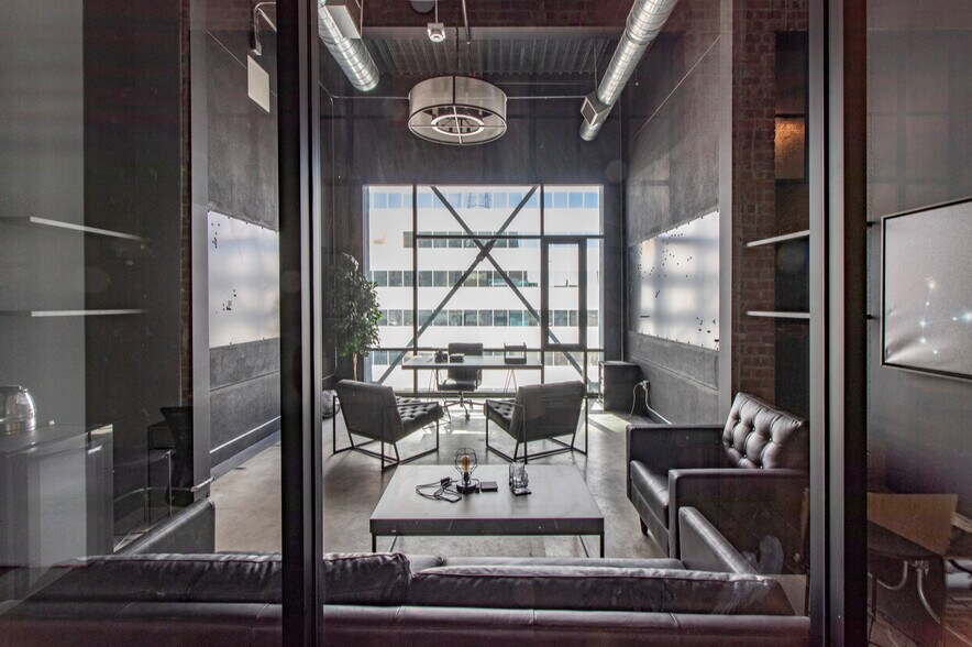 More Photos Of 537 S Broadway, Los Angeles Loft Creative Space For Sale