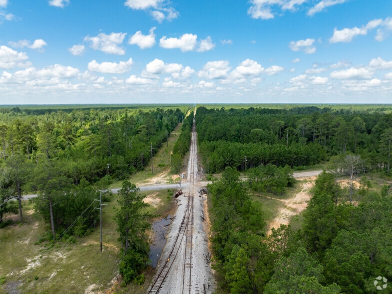 More Photos Of Hwy 363 @ FM 363 & US HWY 190, Bon Wier Warehouse For Sale