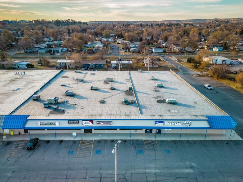 More Photos Of 909 E St Patrick St, Rapid City Storefront Retail Office For Lease