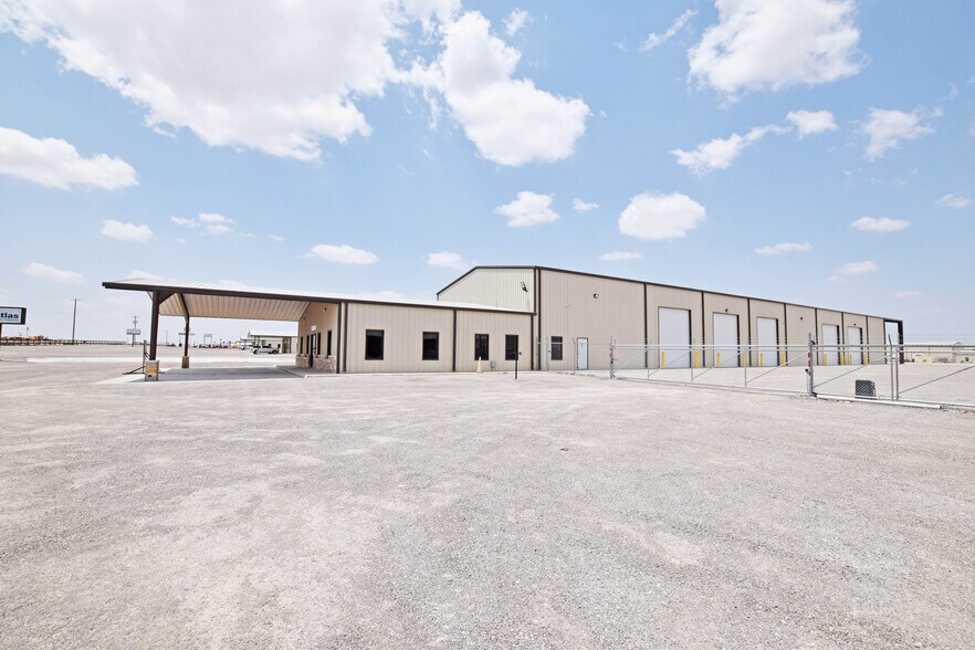 More Photos Of 13800 W Interstate 20 E, Odessa Industrial For Lease