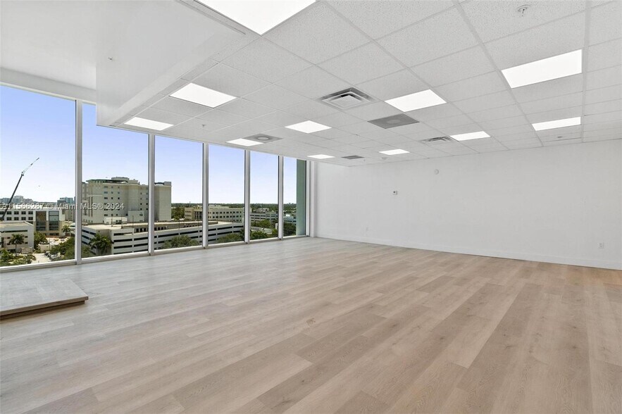 More Photos Of 2820 NE 214th St, Aventura Loft Creative Space For Sale