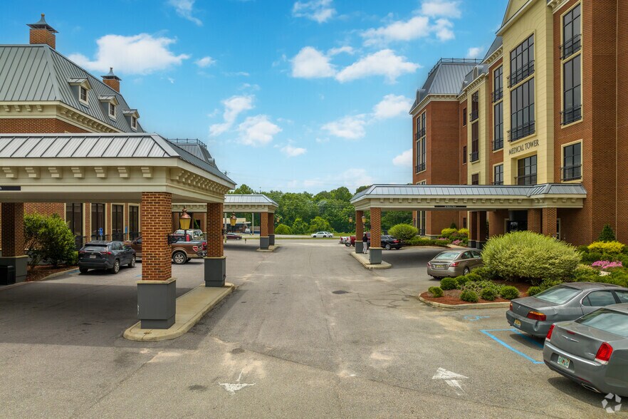 More Photos Of 2826 Ross Clark Cir, Dothan Unknown For Sale