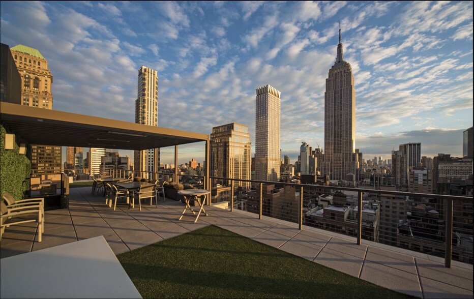 More Photos Of 25 W 39th St, New York Loft Creative Space For Lease