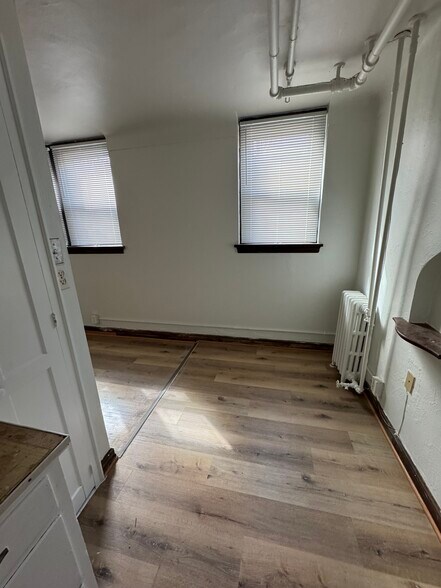 More Photos Of 1631 Charles Ave, Saint Paul Apartments For Sale