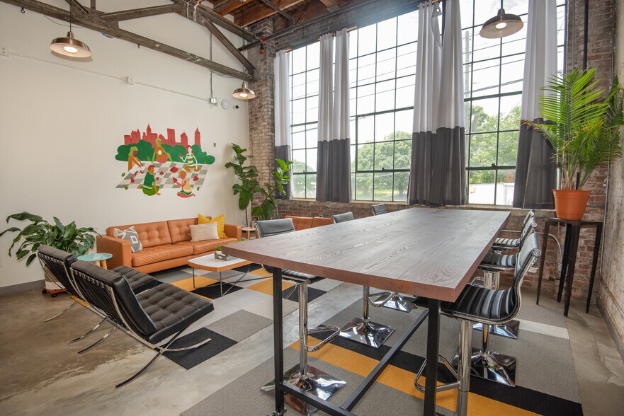 More Photos Of 887 W Marietta St NW, Atlanta Loft Creative Space For Lease