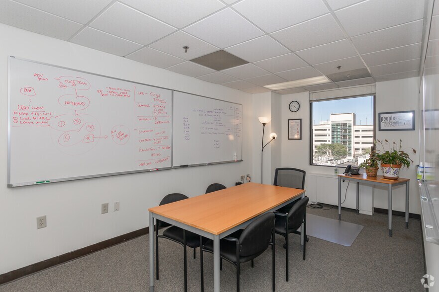 More Photos Of 4915 St. Elmo Ave, Bethesda Loft Creative Space For Lease