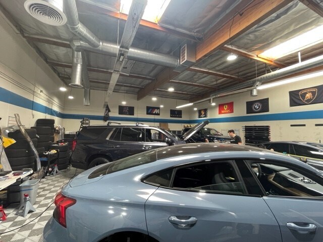 More Photos Of 5740 Corsa Ave, Westlake Village Warehouse For Lease
