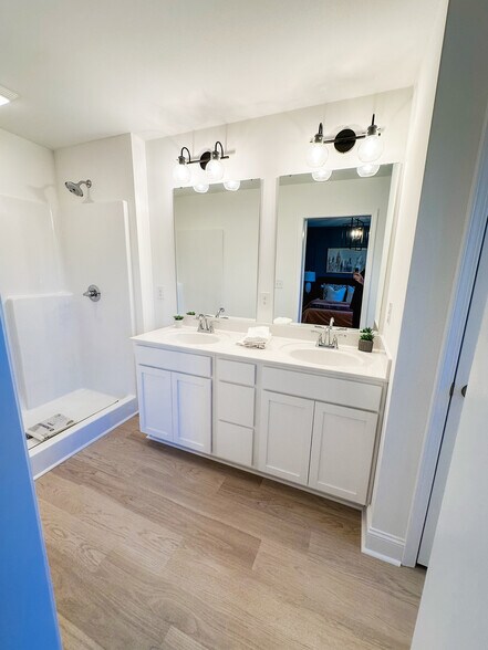 More Photos Of 8407-8456 Whisper Ln, Powell Apartments For Sale