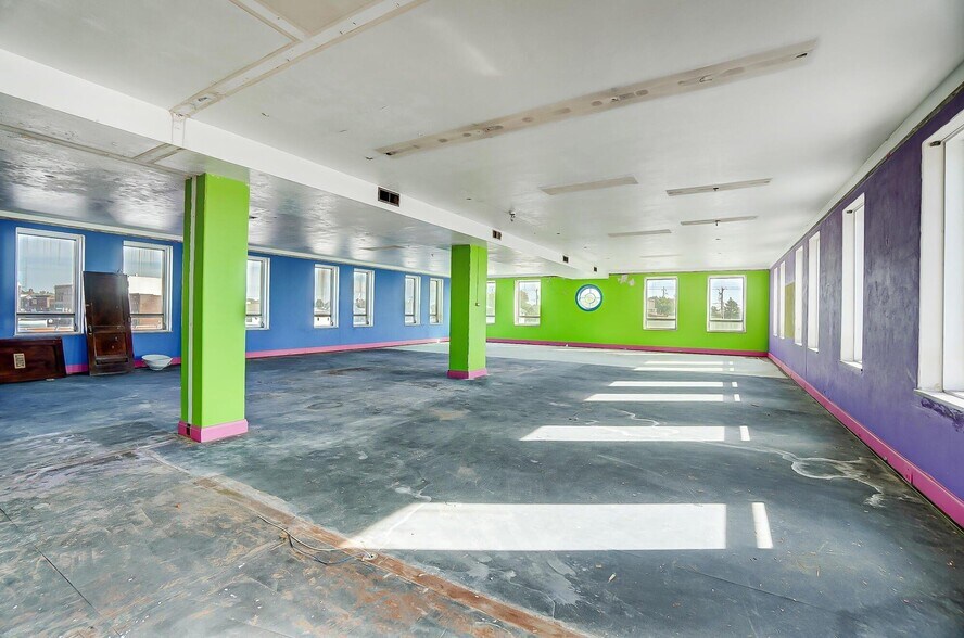 More Photos Of 311 S Main St, Celina Office For Sale