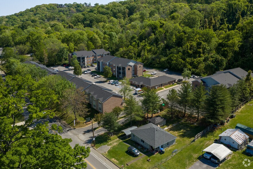 More Photos Of 1400 N Chamberlain Ave, Chattanooga Apartments For Sale