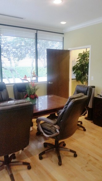 More Photos Of 17000 Preston Rd, Dallas Office For Lease