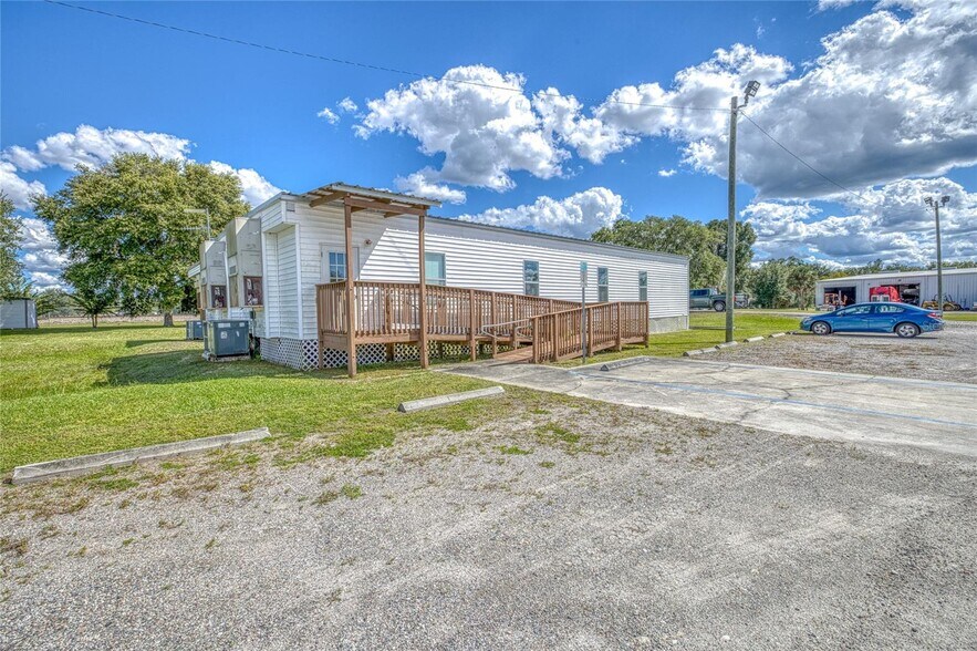 More Photos Of 1330 US 17, Seville Warehouse For Sale