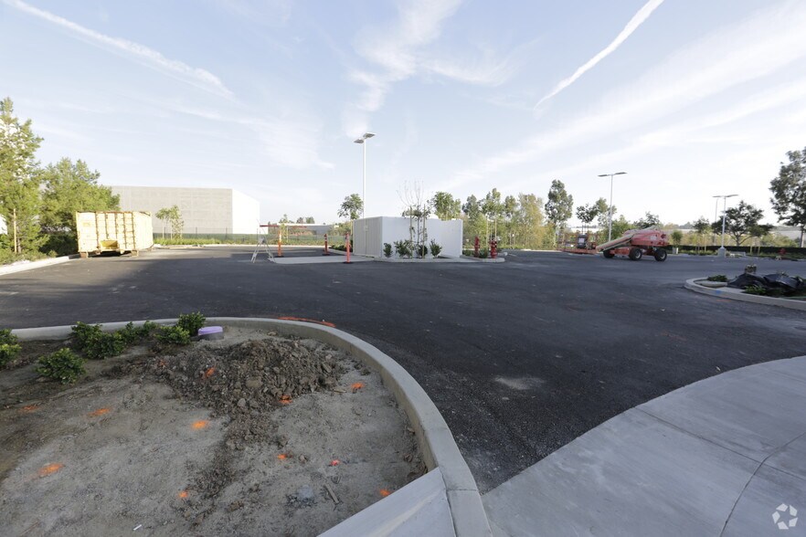 More Photos Of 75 Doppler, Irvine Loft Creative Space For Lease