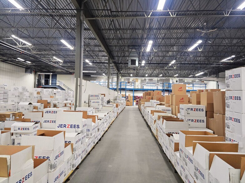 More Photos Of 9285 49 St NW, Edmonton Manufacturing For Sale