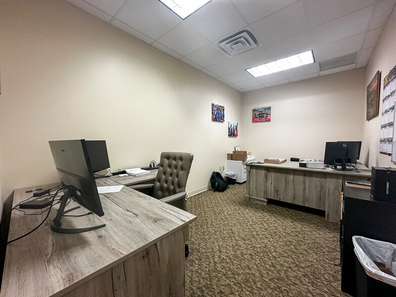 More Photos Of 2117 Harden Blvd, Lakeland Office For Lease