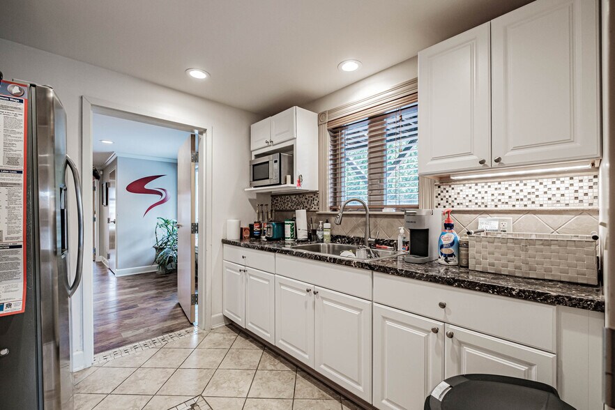 More Photos Of 352 Warren Ave, Portland Office Residential For Sale