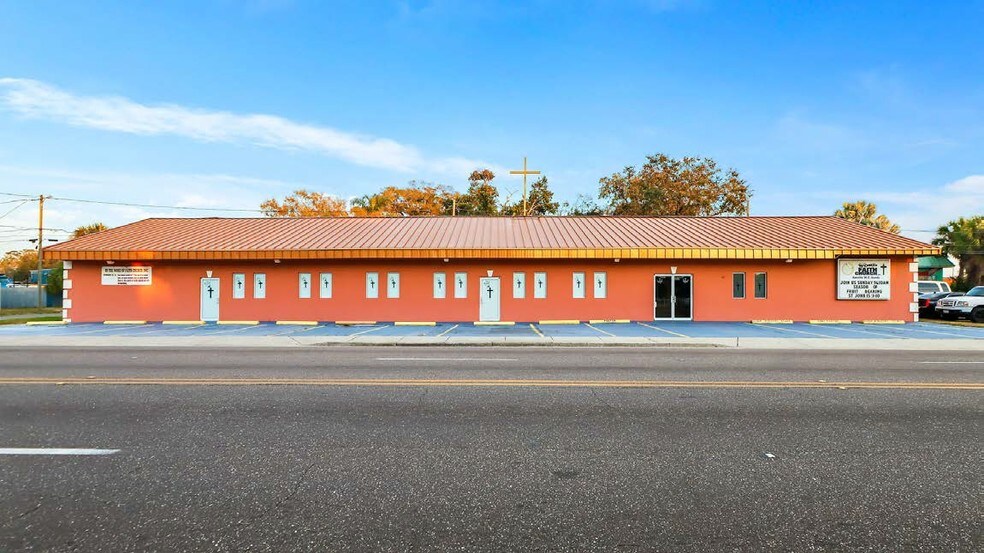 More Photos Of 558 28th St S, Saint Petersburg Religious Facility For Lease