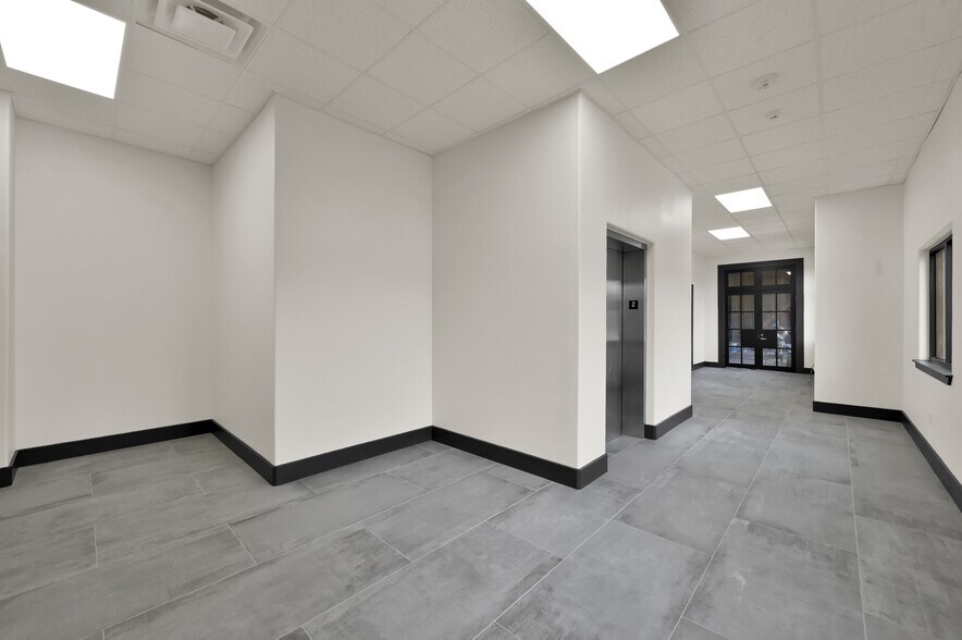 More Photos Of 23923 Gosling Rd, Spring Unknown For Lease