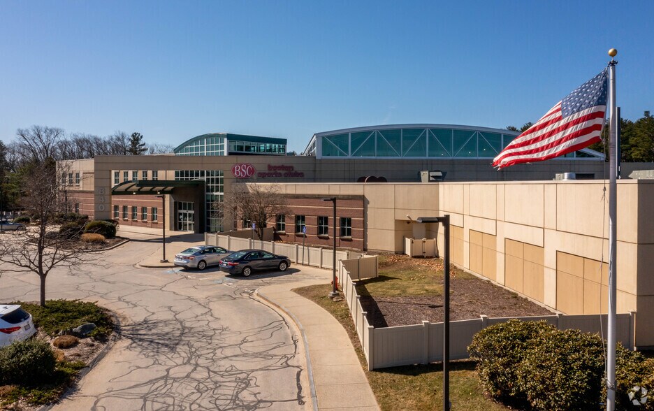 More Photos Of 840 Winter St, Waltham Flex For Lease