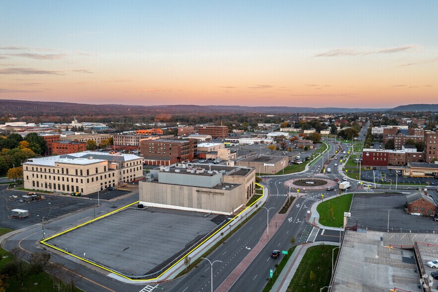 More Photos Of 221 Oriskany St E, Utica Office For Lease