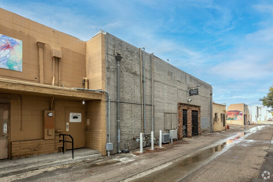 More Photos Of 119 E Grand Ave, Escondido Storefront Retail Office For Lease