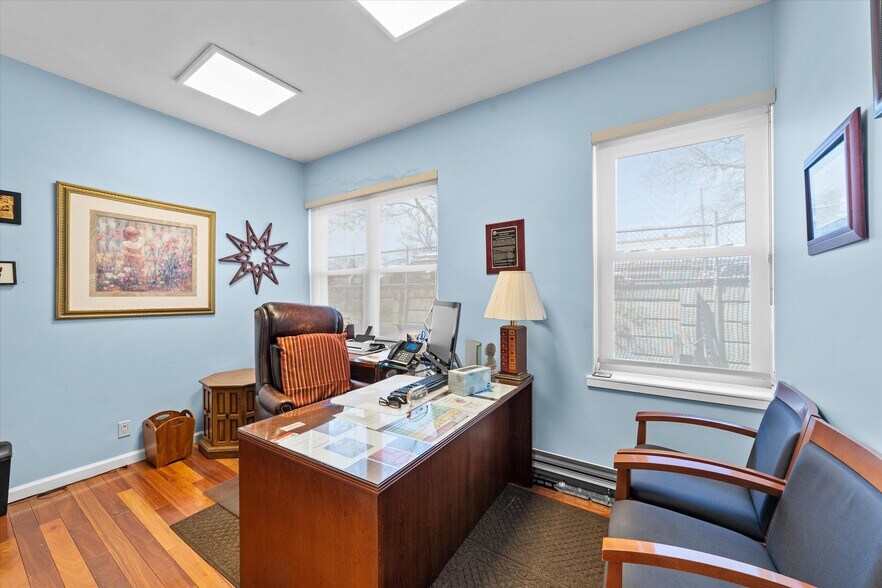 More Photos Of 130 Pondfield Rd, Bronxville Medical For Lease