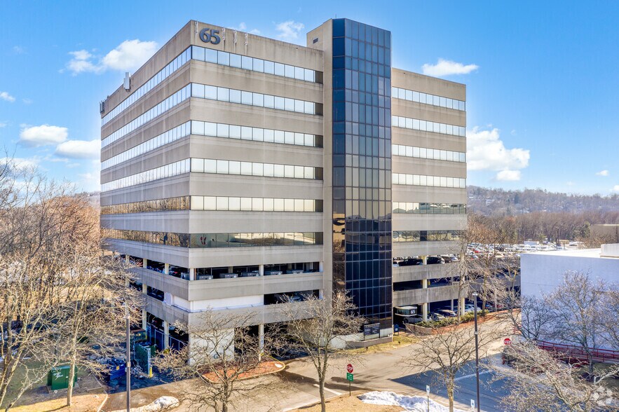 More Photos Of 65 Willowbrook Blvd, Wayne Office For Lease