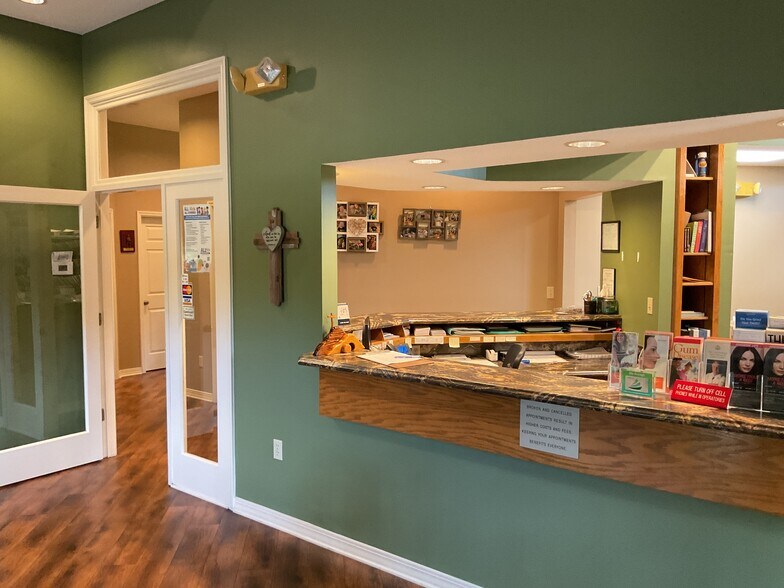 More Photos Of 1666 S Forest Ave, Luverne Medical For Sale