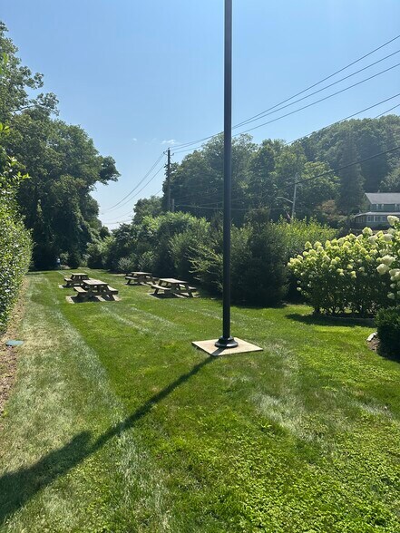 More Photos Of 156 Route 17, Tuxedo Park Restaurant For Sale