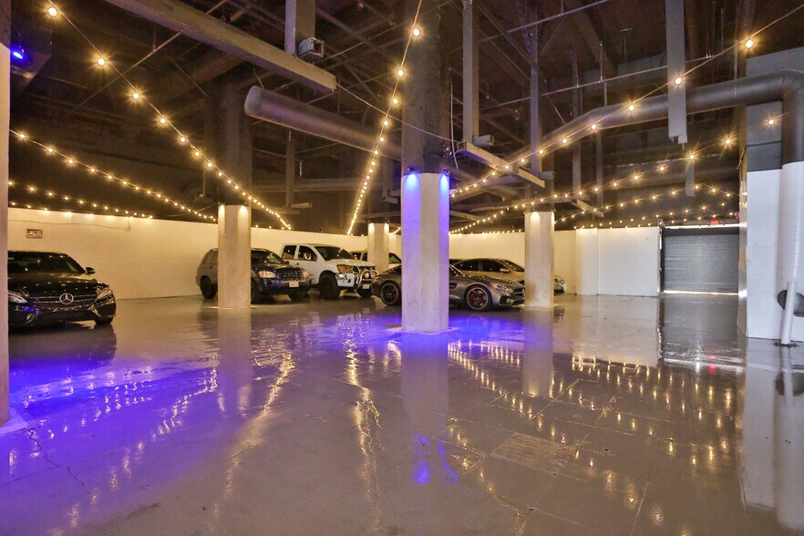 More Photos Of 742-748 S Hill St, Los Angeles Loft Creative Space For Lease