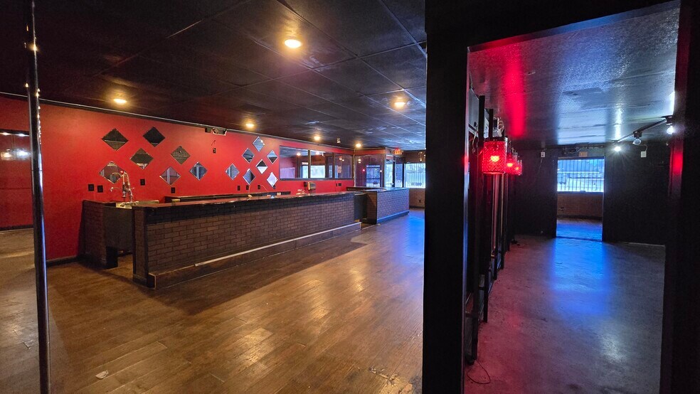 More Photos Of 1733 Piedmont Hwy, Piedmont Freestanding For Lease