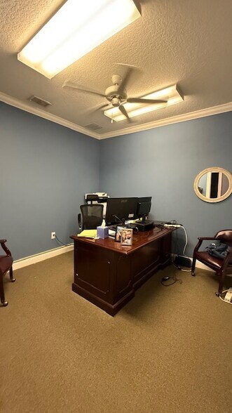 More Photos Of 309 Kingsley Lake Dr, Saint Augustine Medical For Lease