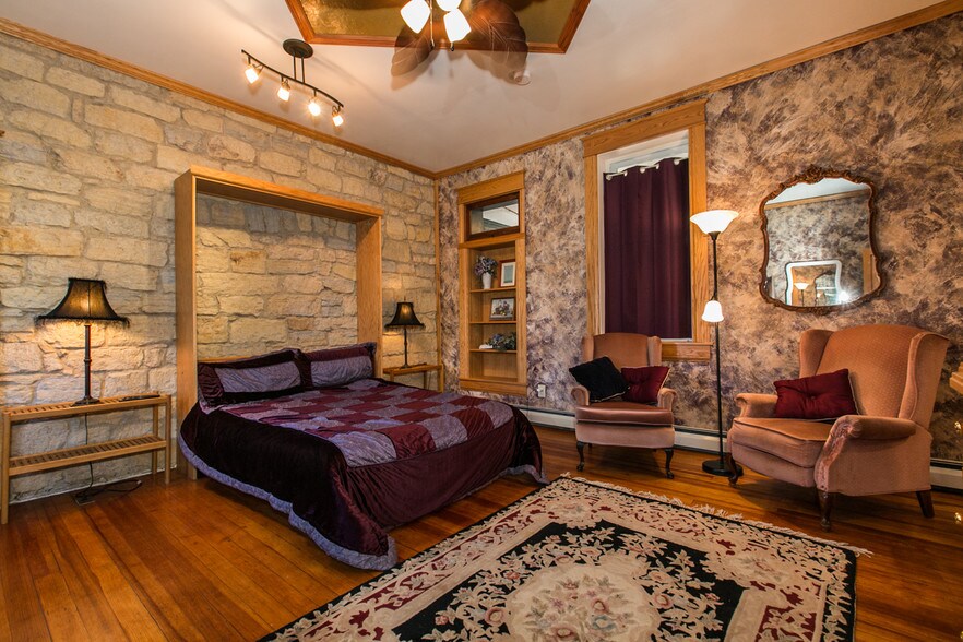 More Photos Of 302-304 S River Park Dr, Guttenberg Apartments For Sale