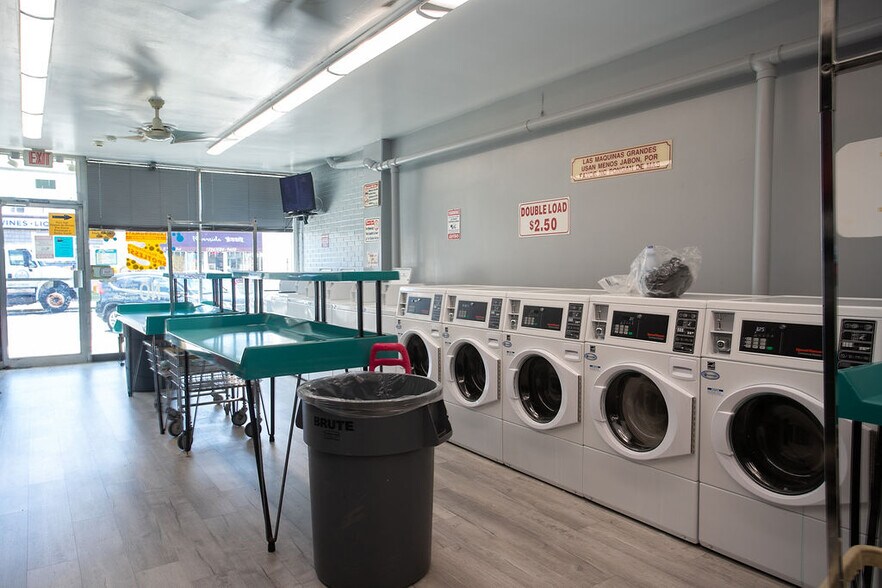 More Photos Of 121 S Pavilion Ave, Riverside Storefront Retail Residential For Sale