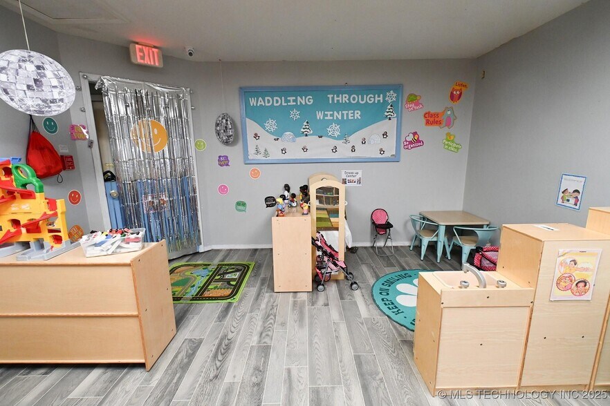 More Photos Of 1104 Campbell Rd, Warner Freestanding For Sale