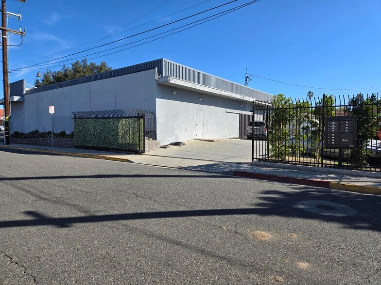 More Photos Of 1616 E Los Angeles Ave, Simi Valley Freestanding For Lease