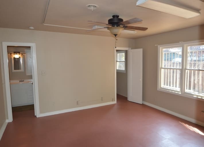 More Photos Of 9625 Elk Grove Florin Rd, Elk Grove Freestanding For Lease