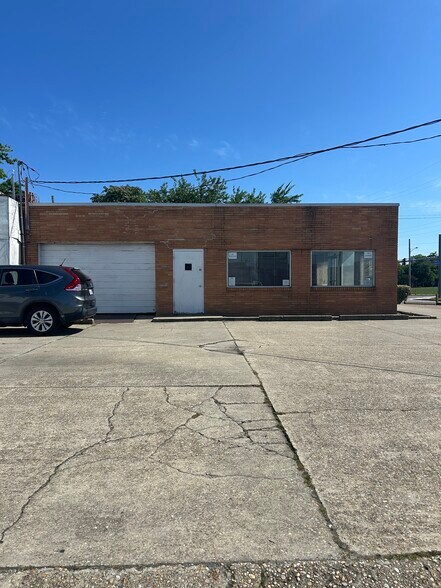 More Photos Of 2507 Monticello Ave, Norfolk Storefront Retail Office For Lease